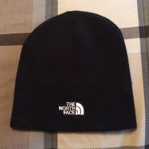 Black and white {The North Face} hat